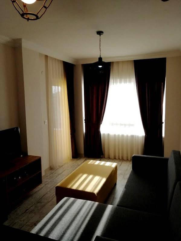 Voswos Garage Coffee Hotel Antalya Kültér fotó