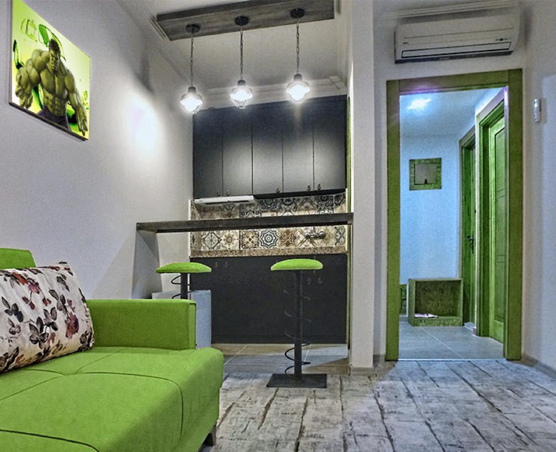 Voswos Garage Coffee Hotel Antalya Kültér fotó