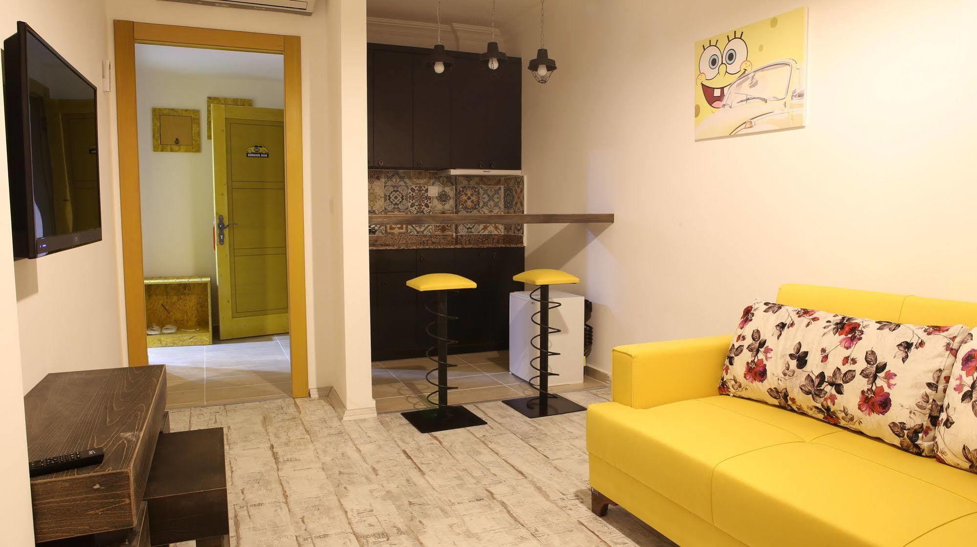 Voswos Garage Coffee Hotel Antalya Kültér fotó