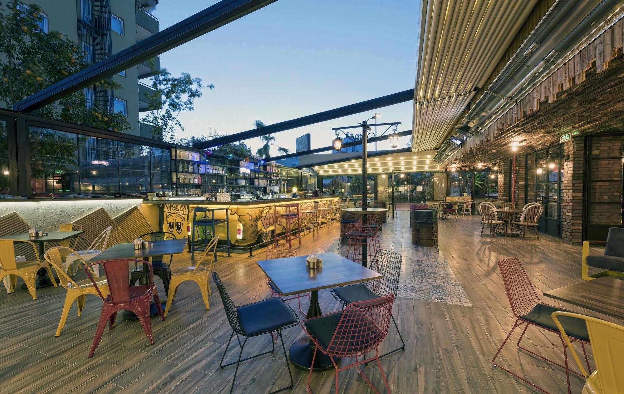 Voswos Garage Coffee Hotel Antalya Kültér fotó